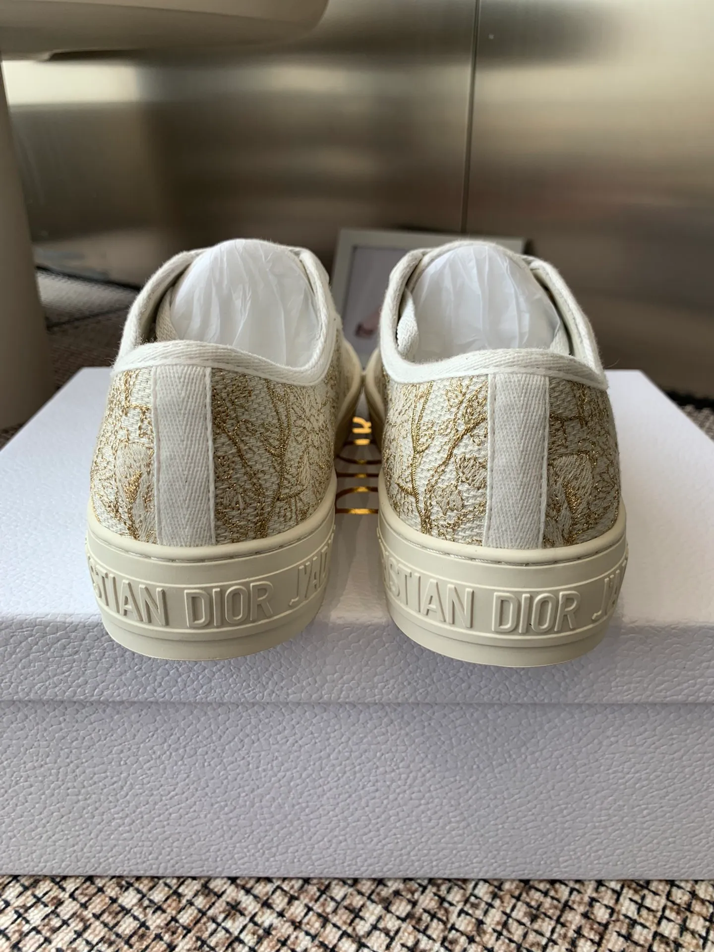 👟👟Ex-factory price 480👟👟 Women's Shoes Women's Clothes New Color Dior Dior's new presbyopic embroidered canvas heighten platform shoes, all details are consistent with the authentic ones ❗️Classic presbyopic with thick sole series, fashionable and comfortable and also elongates the leg lines, all original methods ❗️Original materials❗️ Classic embroidered presbyopia, imported silk sheep lining, original cowhide lining for feet ❗️Refundable if not satisfied❗️ Code number 35-41 (40, 41 customized, non-returnable or exchangeable)